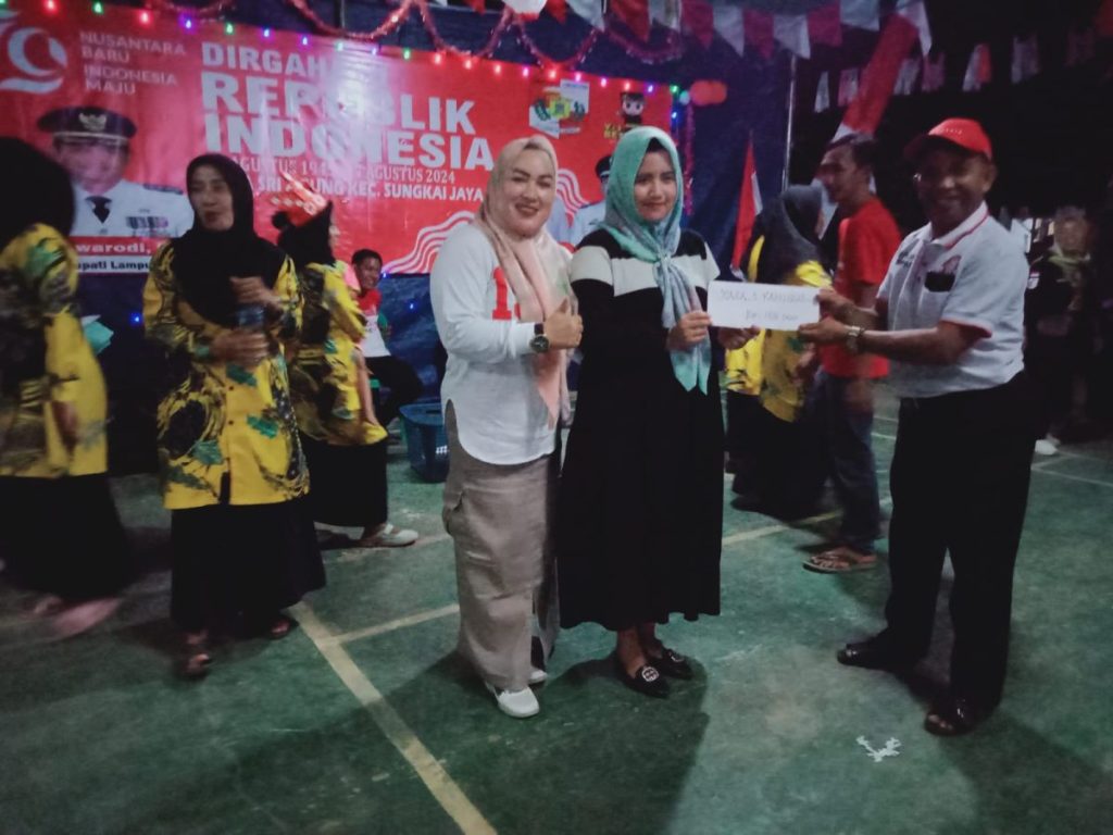 Puncak Acara Peringatan HUT RI ke-79, Kepala Desa Sri Agung Berikan Berbagai&nbsp;Doorprize