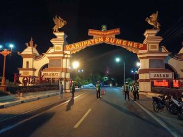 Wakapolres Sumenep Giat Kondusifitas Dengan Patroli Malam di Perbatasan&nbsp;Sumenep