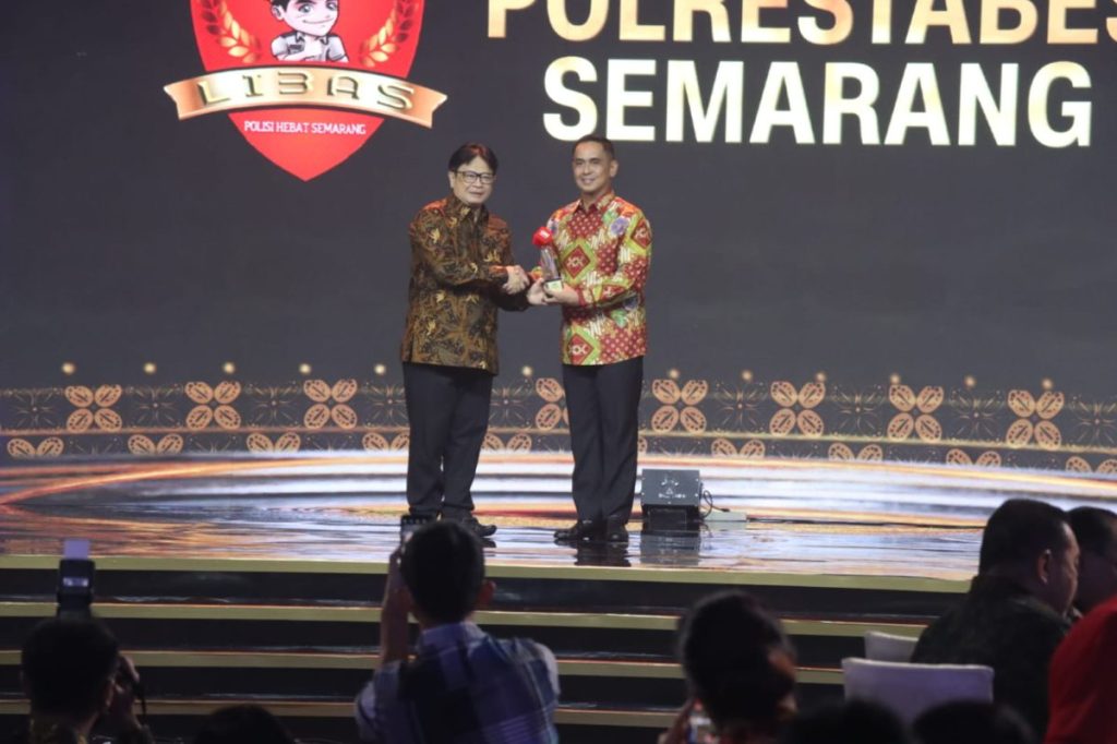 Kentongan Digital Polrestabes Semarang, Aplikasi LIBAS Raih Penghargaan Inovasi Pelayanan Publik&nbsp;Terbaik