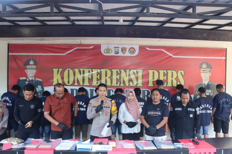 12 Orang Pelaku Pemerasan Pengusaha Tambang di Tuban Ditangkap&nbsp;Polisi