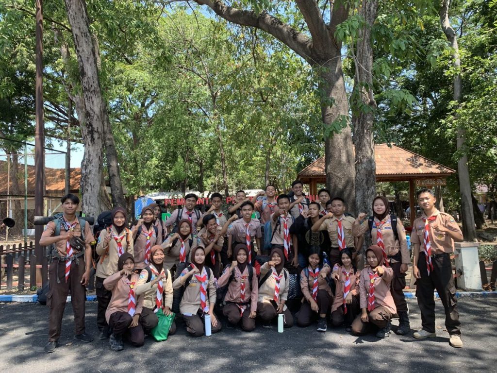 Perhutani KPH Bondowoso Melepas 2 Anggota Untuk Mengikuti Seleksi Peserta Perkemahan Bakti Saka Wanabakti di Kantor Dinas Kehutanan Jawa&nbsp;Timur