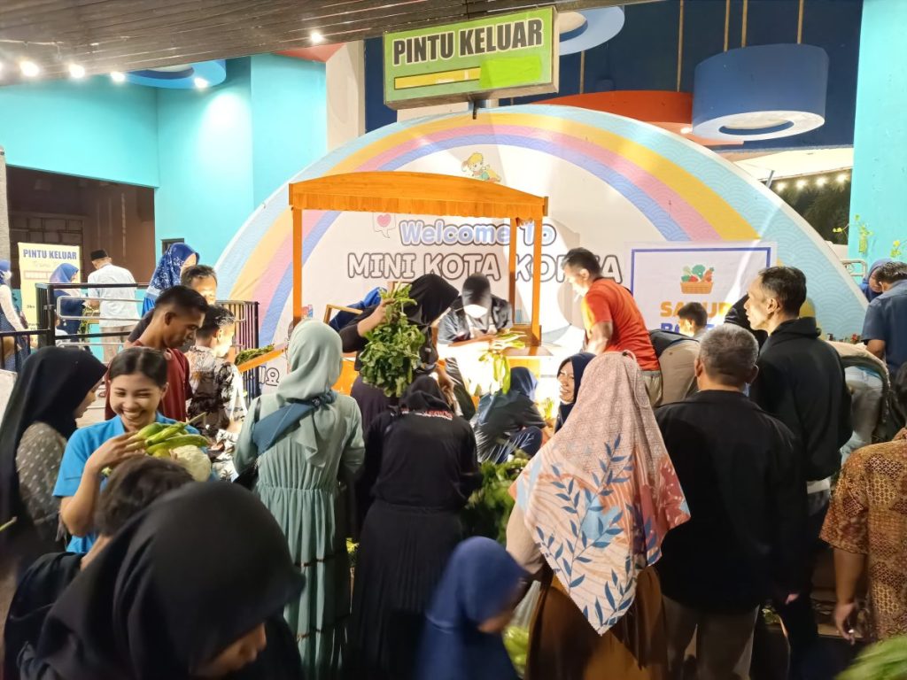 Wujud Syukur Terpilih Kembali Menjadi Anggota DPRD Jember, H. Kristian Andi Kurniawan Sediakan Hasil Bumi ke&nbsp;Warganya